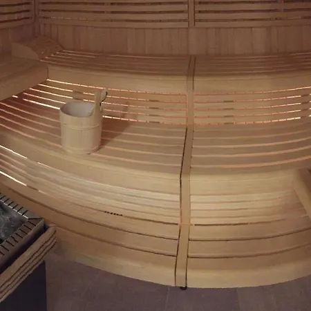 2 アパート レンツァーハイデ